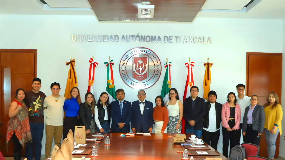 05 Rector de la UATx da bienvenida a estudiantes de movilidad internacional y nacional